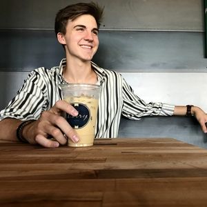 Meet your Posher, Alexander